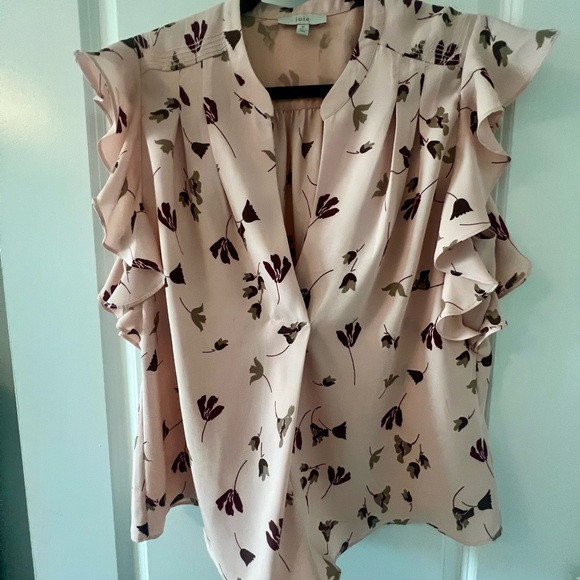 Joie top. Excellent condition. Size medium. - Picture 2 of 7